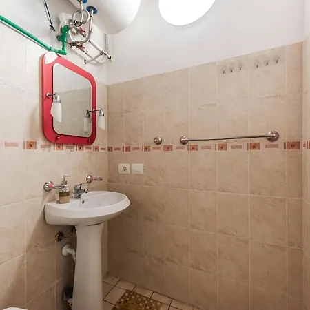 'easy Steps' - 1 - Pro Bono Apartment Shkoder