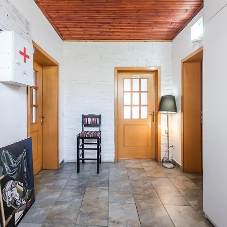 'easy Steps' - 1 - Pro Bono Apartment Shkoder
