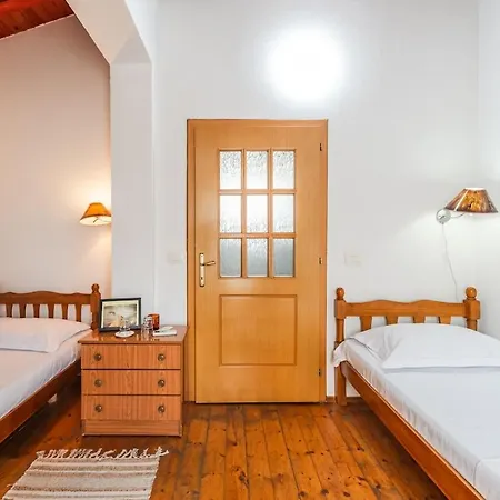 'easy Steps' - 1 - Pro Bono Apartment